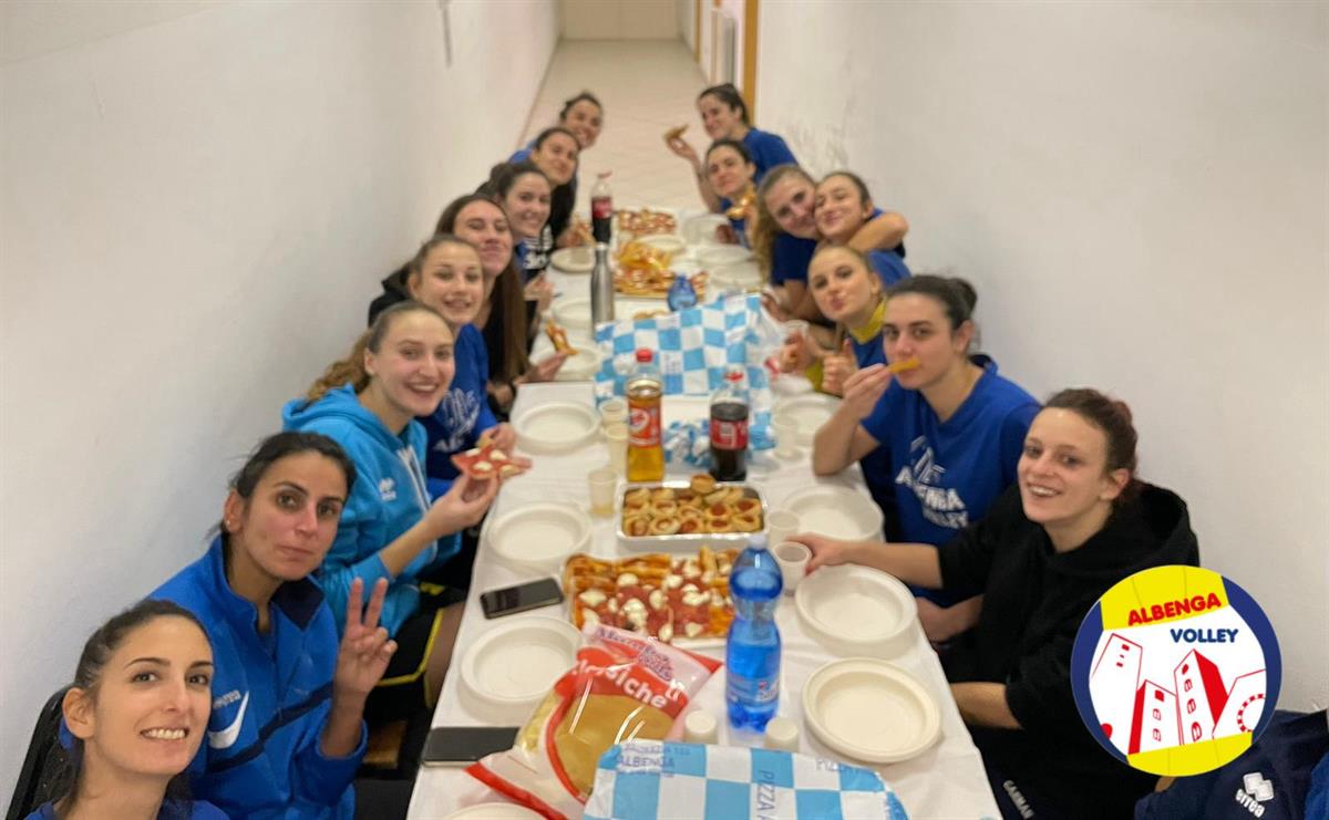 La prima squadra si fa gli auguri di Natale!